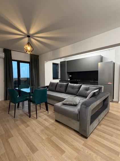 Apartament cu 2 camere semidecomandat în Km 5