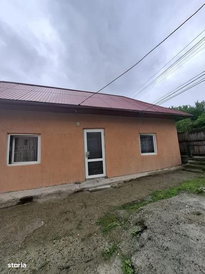 Casă cu 2 camere în Central