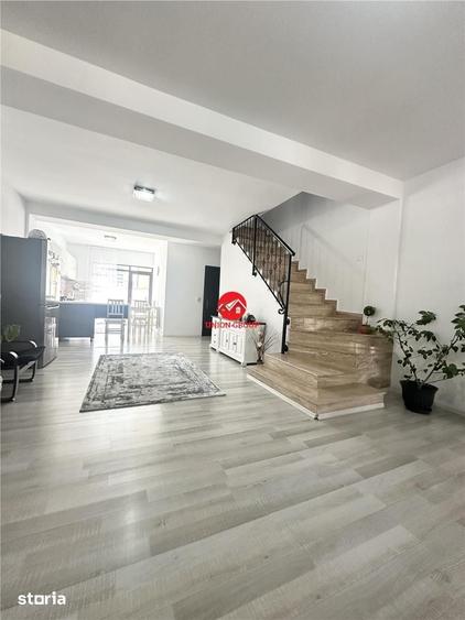 Spațiu comercial, de 463 mp, în Năvodari