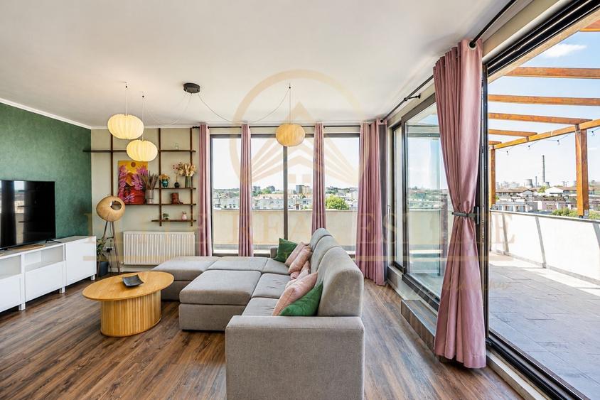 Apartament cu 3 camere decomandat, mobilat în Poarta 6