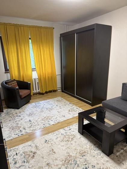 Garsonieră decomandată în Drumul Taberei