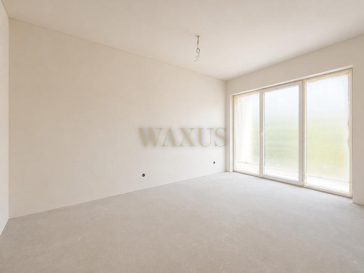 Duplex cu 6 camere cu Canalizare în Chinteni
