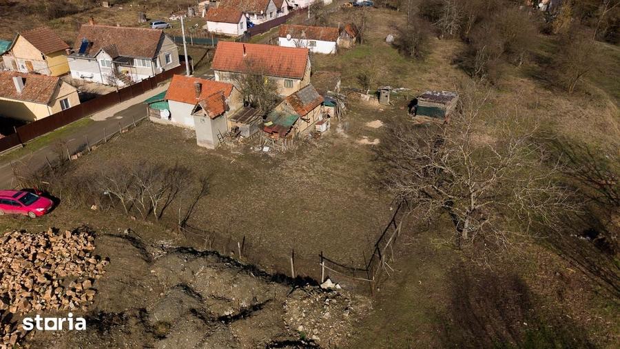 Teren intravilan de 302 mp in localitatea ?oimo? - 16