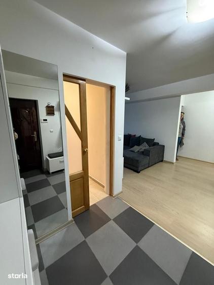 Apartament cu 2 camere decomandat în Central