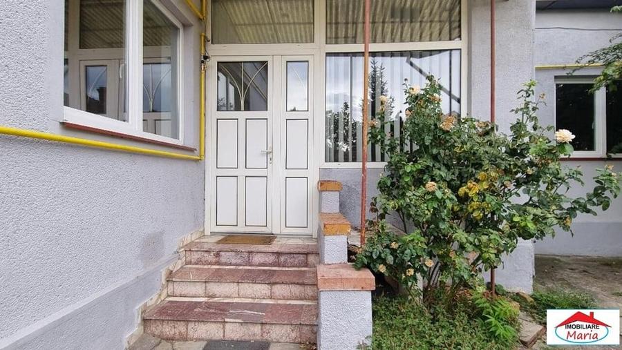 Casă cu 7 camere cu Teren 1200 Mp în Semicentral