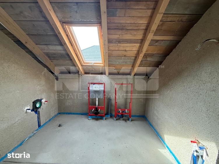 Casă cu 4 camere cu Teren 1000 Mp în Horodnic