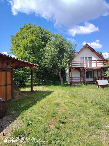 Casă cu 3 camere cu Teren 2840 Mp în Boroșneu Mare
