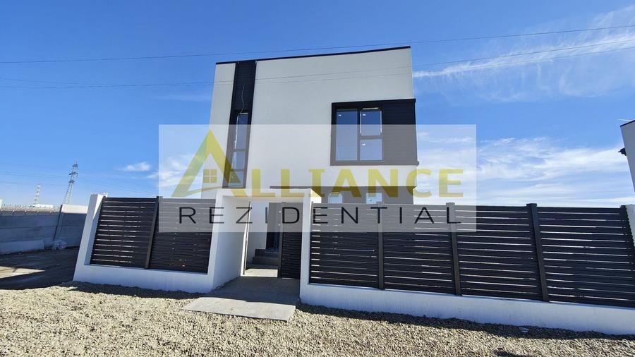 Casă individuală cu 4 camere cu Canalizare în Berceni
