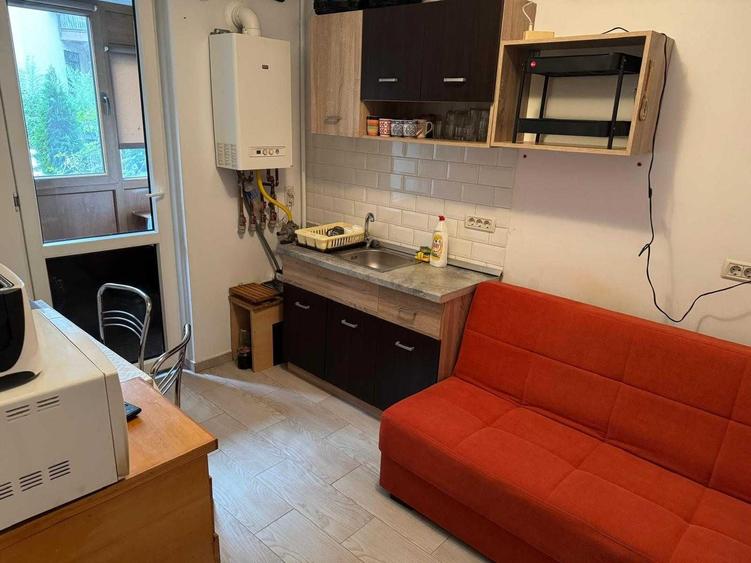 Garsonieră decomandată în Fundeni