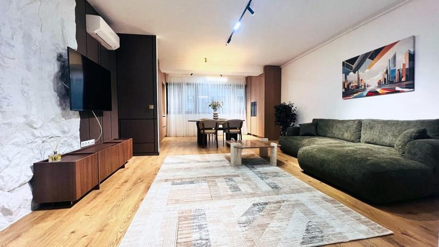 Apartament cu 2 camere semidecomandat, mobilat în Pipera