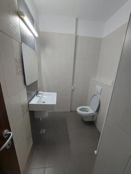 Birou, de 103 mp, în Delfinariu