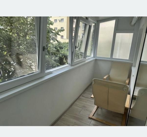 Apartament cu 3 camere decomandat în Mofleni