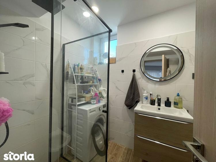 Apartament cu 3 camere decomandat, mobilat în Berceni