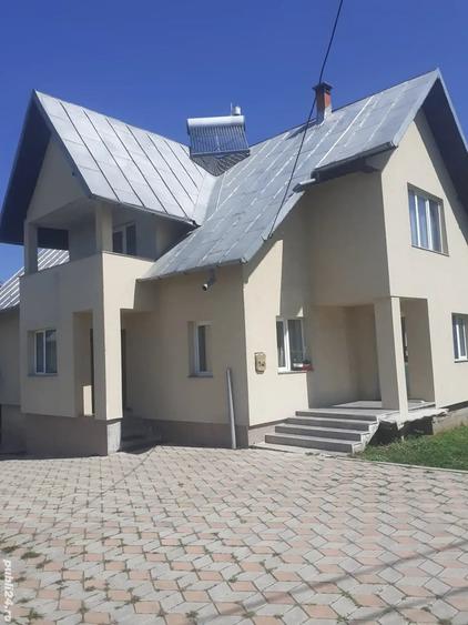 Casă cu 3 camere în Valea Mare