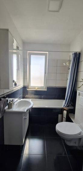 Apartament cu 3 camere decomandat în Dumbrăvița