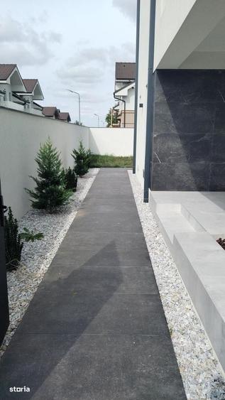 Apartament cu 4 camere în Moșnița Nouă