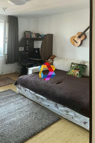 Apartament cu 3 camere decomandat, mobilat în Scriitorilor