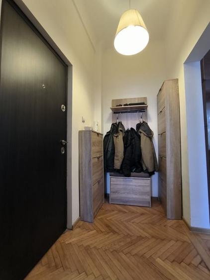Apartament cu 3 camere semidecomandat în Armeneasca