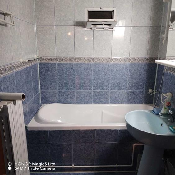 Apartament cu 3 camere decomandat în Brătianu
