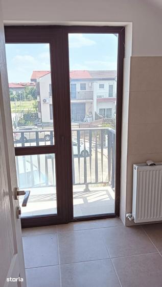Casă cu 5 camere cu Teren 220 Mp în Central