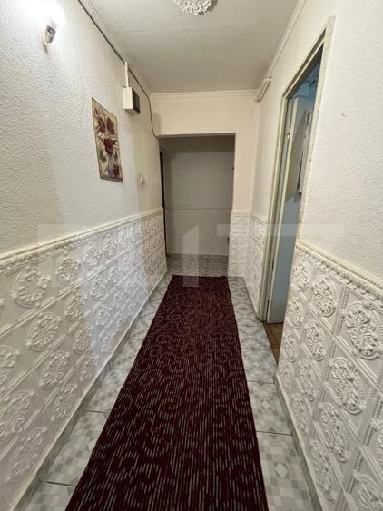 Apartament cu 2 camere semidecomandat, mobilat în Micro 11