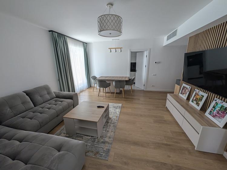 Apartament cu 3 camere, mobilat în Voluntari