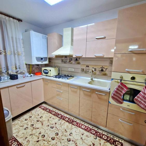 Casă cu Teren 300 Mp în Central
