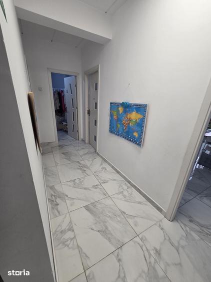 Spațiu comercial, de 120 mp, în Păcurari