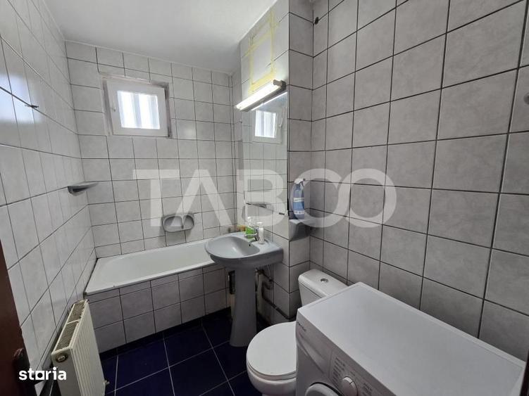 Apartament 2 camere de vanzare decomandat 52 mpu etaj 3 Terezian Sibiu - 7