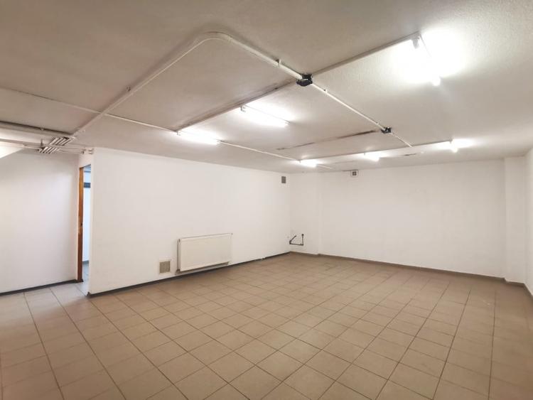 Spațiu comercial, de 222 mp, în Jiului