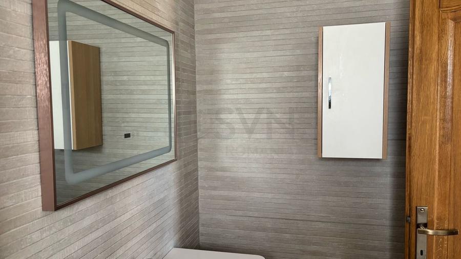Casă individuală cu 5 camere cu Canalizare în Pipera