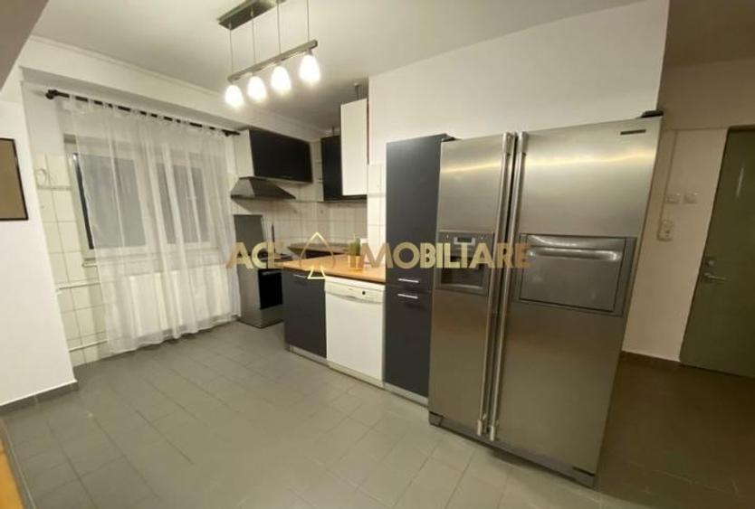 Apartament cu 2 camere semidecomandat, mobilat în Unirii