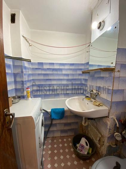 Apartament cu 2 camere decomandat, mobilat în Sălăjan