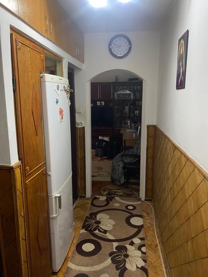 Apartament cu 2 camere nedecomandat în George Enescu