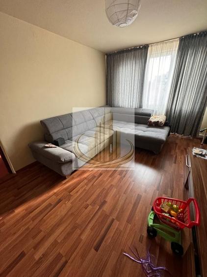Apartament cu 3 camere decomandat, mobilat în Brâncoveanu
