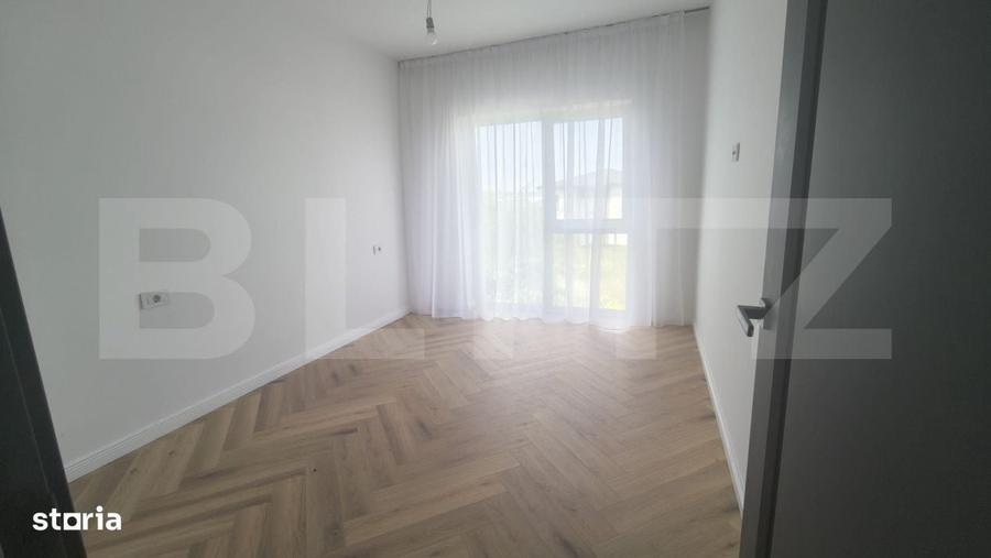 Casă cu 4 camere decomandat în Bosia