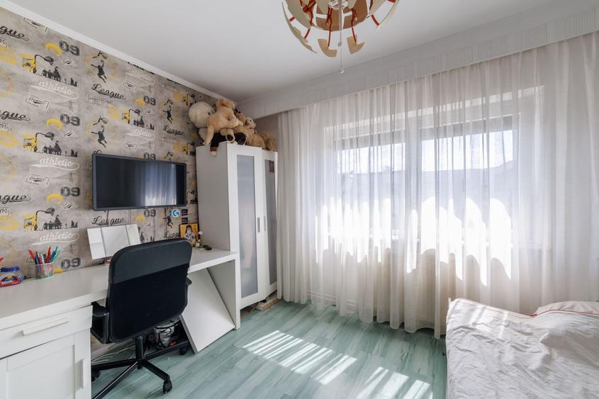 Apartament cu 2 camere semidecomandat în Prundu