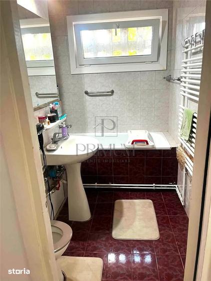 Apartament cu 3 camere semidecomandat în Olimpia-Stadion