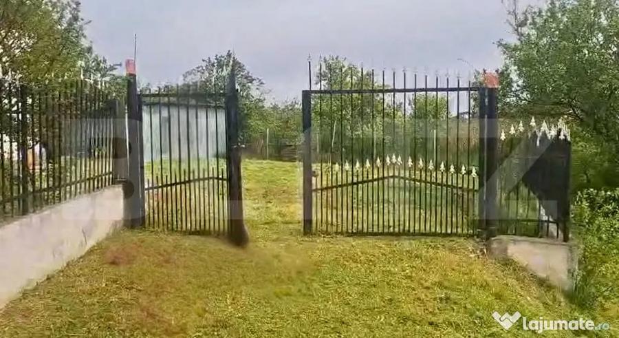 Casă cu 5 camere cu Teren 2300 Mp în Mătăsaru