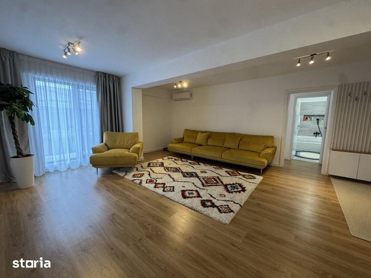 Apartament cu 4 camere în Central