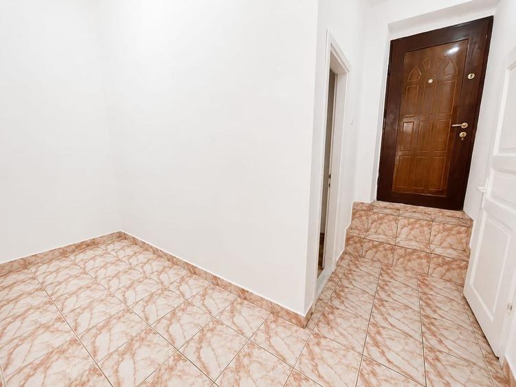 Spațiu comercial, de 50 mp, în Ultracentral