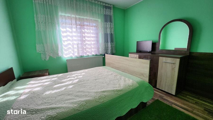Casă cu 4 camere în Central