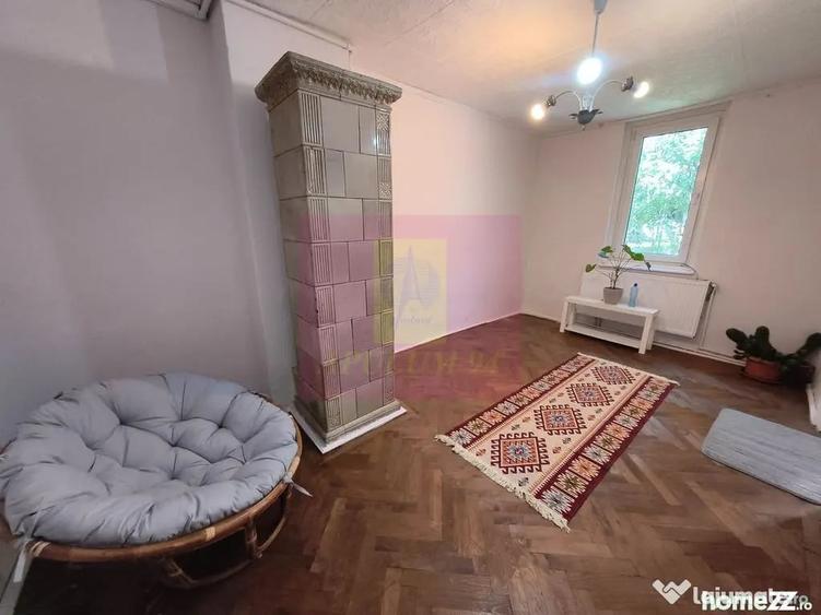 Casă cu 1 camere cu Teren 36 Mp în Calea Victoriei