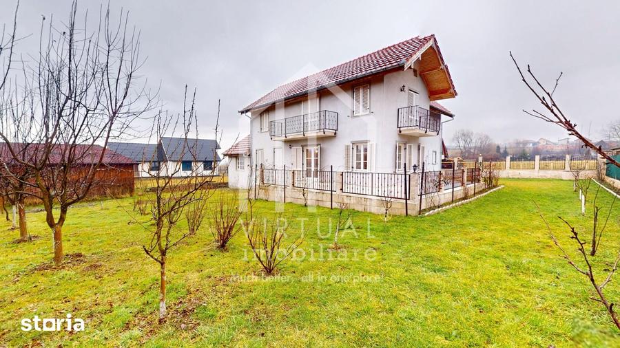 Casă cu 4 camere cu Teren 1000 Mp în Central