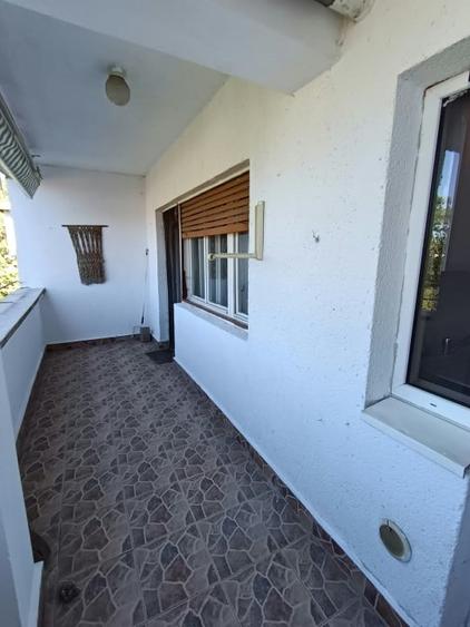 Apartament cu 3 camere decomandat, mobilat în Săsar