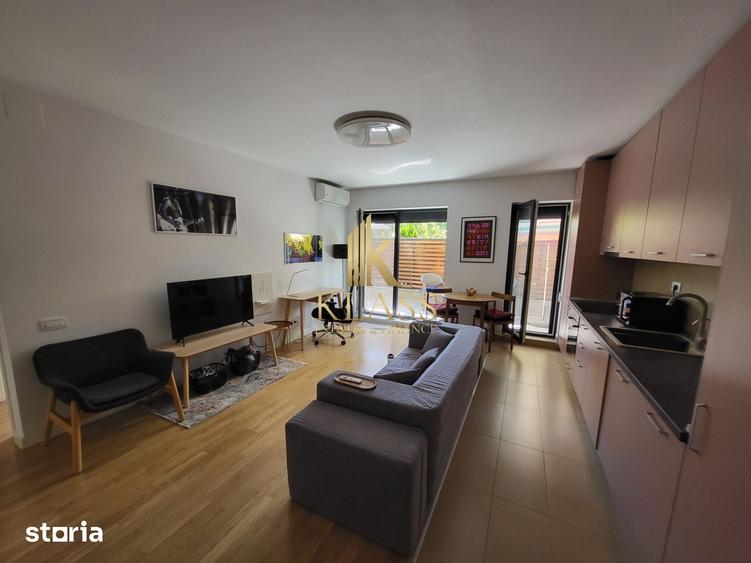 Apartament cu 2 camere semidecomandat, mobilat în Grivița