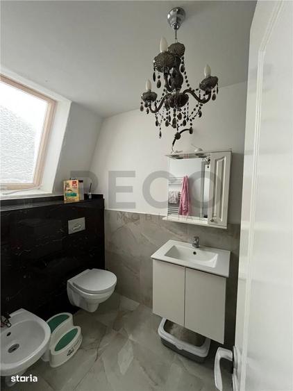 Apartament cu 3 camere decomandat în Rogerius