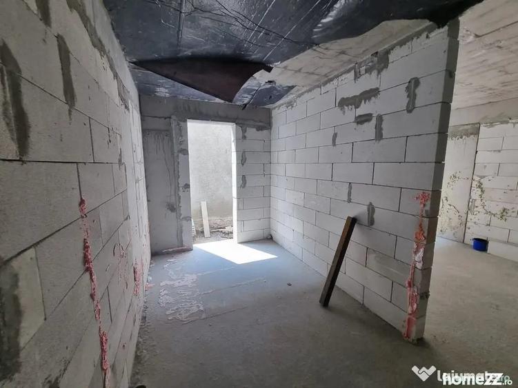 Apartament cu 3 camere decomandat în Faleza Nord