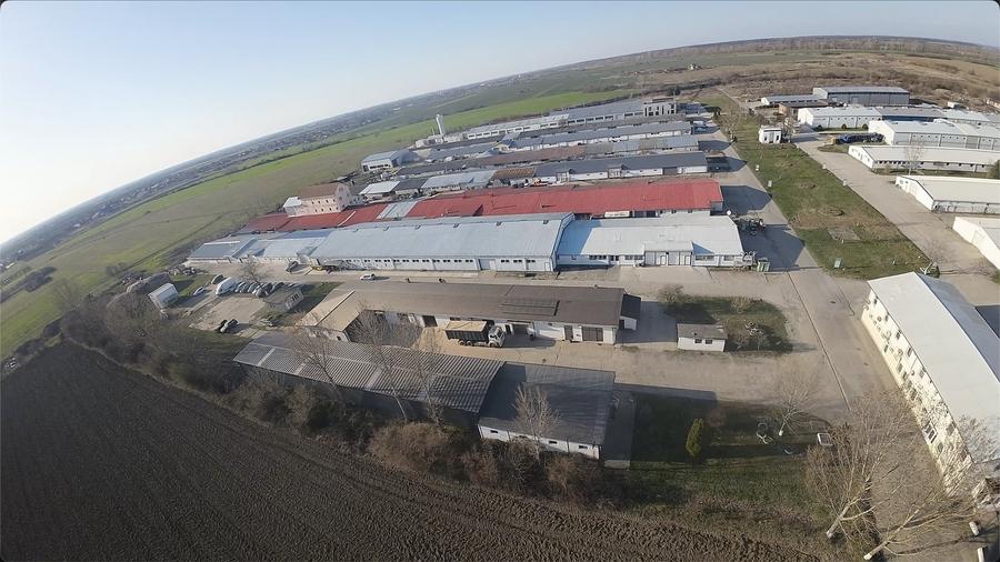 Spațiu industrial, de 630 mp, în Vetiș