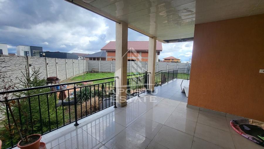 Duplex cu 4 camere cu Canalizare în Săcălaz
